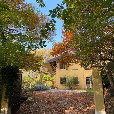La Quercia E Lo Scoiattolo Bed & Breakfast Sotto il Monte